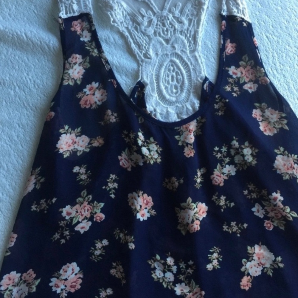 Forever 21 | Fresh Summer Sleeveless Top Shirt Blouse